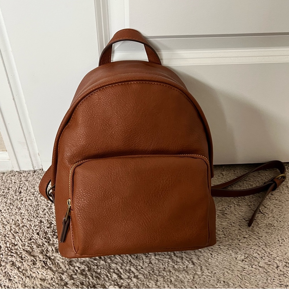NWT! Womens backpack